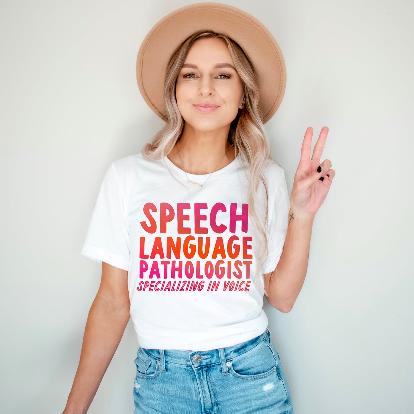 Speech Language Pathologist Specializing in Voice Tee